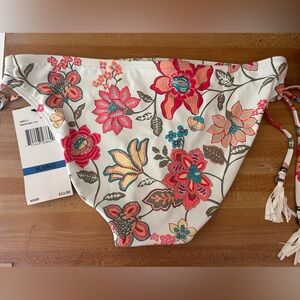 NWT. CoCo Reef floral bikini bottom, swinsuit, women’s size XL